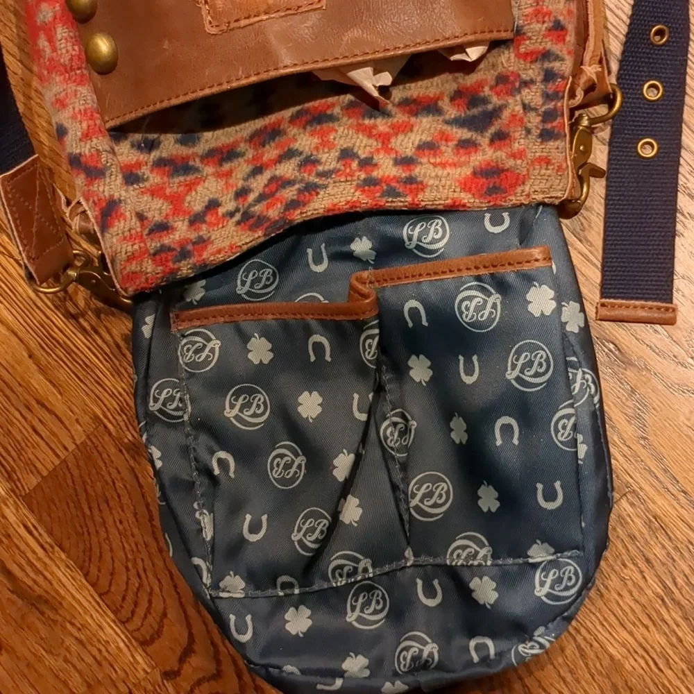 Lucky Brand southwestern crossbody with gold and leather details